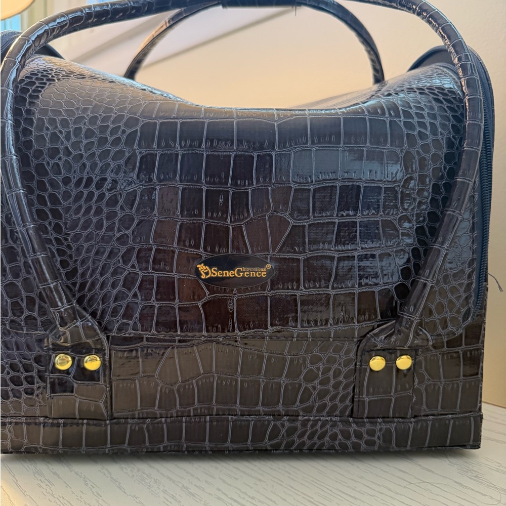 SeneGence Glossy Black Croc-Embossed Bag